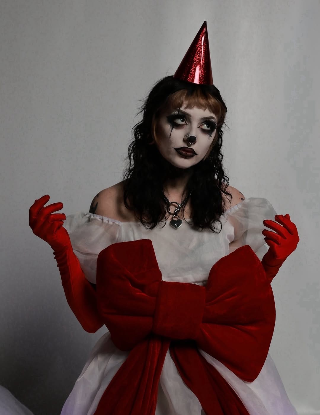 Post 6 by Rowan Claire on Instagram (image)