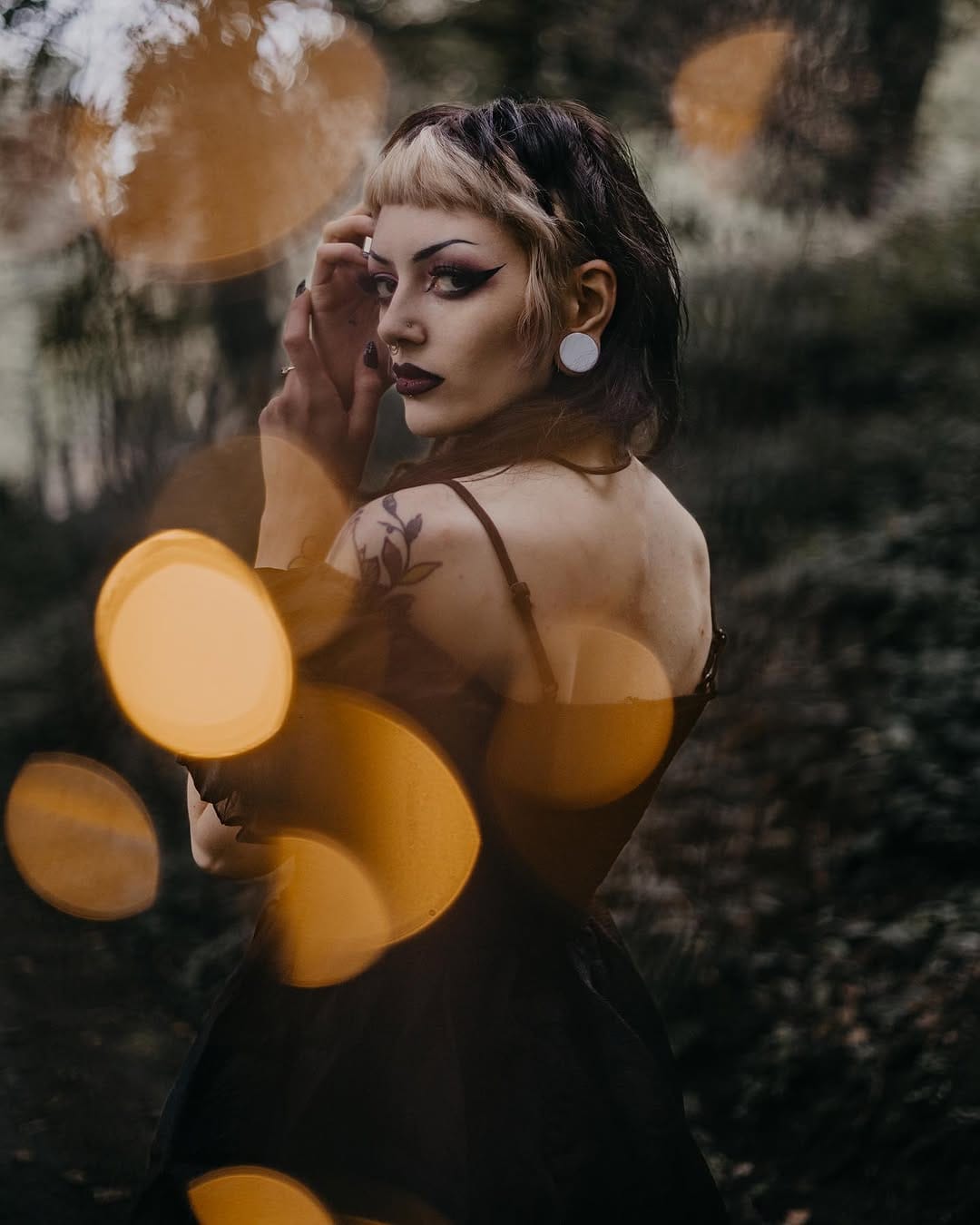 Post 8 by Rowan Claire on Instagram (image)