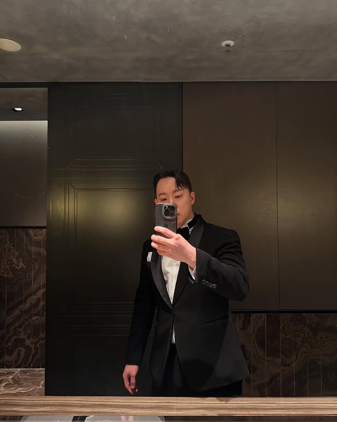 Post 5 by JEON HEE JUNG on Instagram (image)