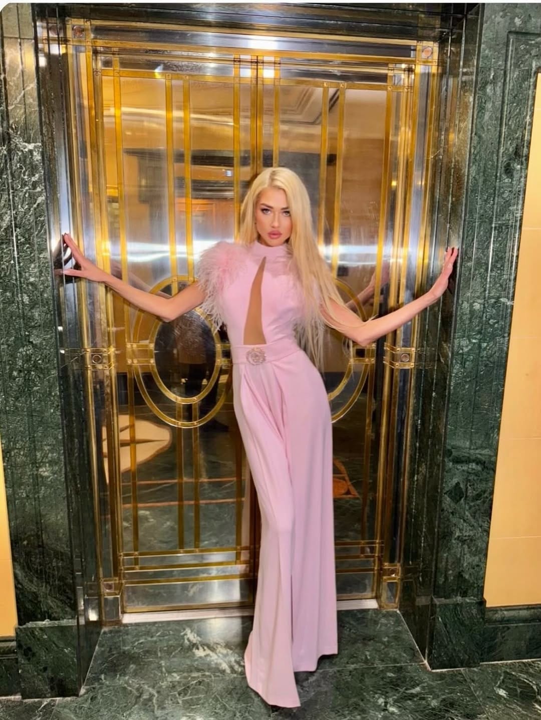 Post 1 by 🛍️ AK PREMIER FASHION BOUTIQUE LONDON KNIGHTSBRIDGE on Instagram (image)