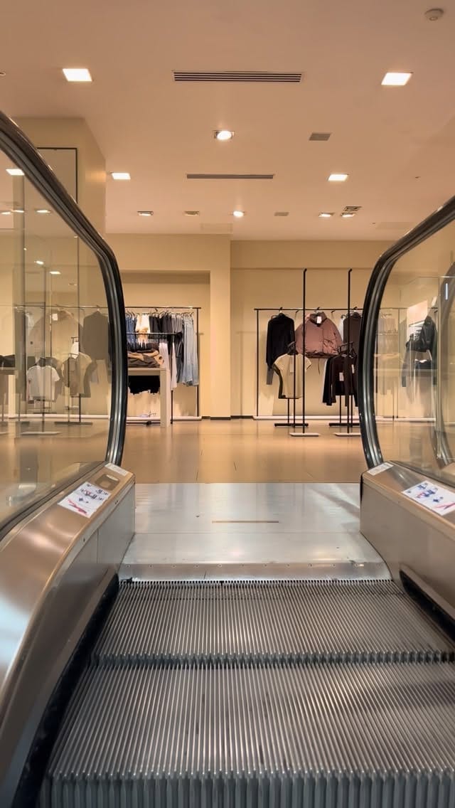 Post 10 by Athlone Towncentre on Instagram (video)