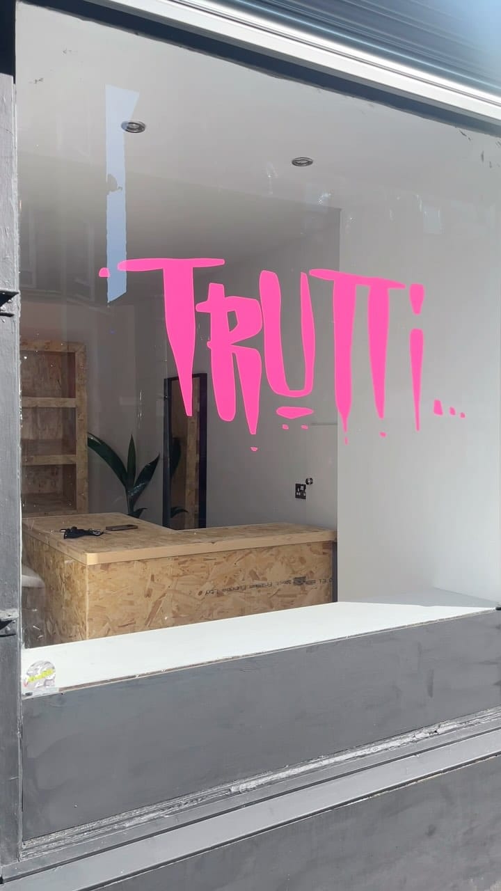 Post 10 by Trutti on Instagram (video)