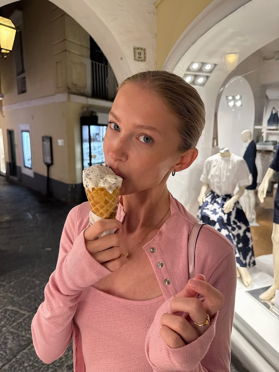 Post 9 by Polina Gribanova on Instagram (carousel)
