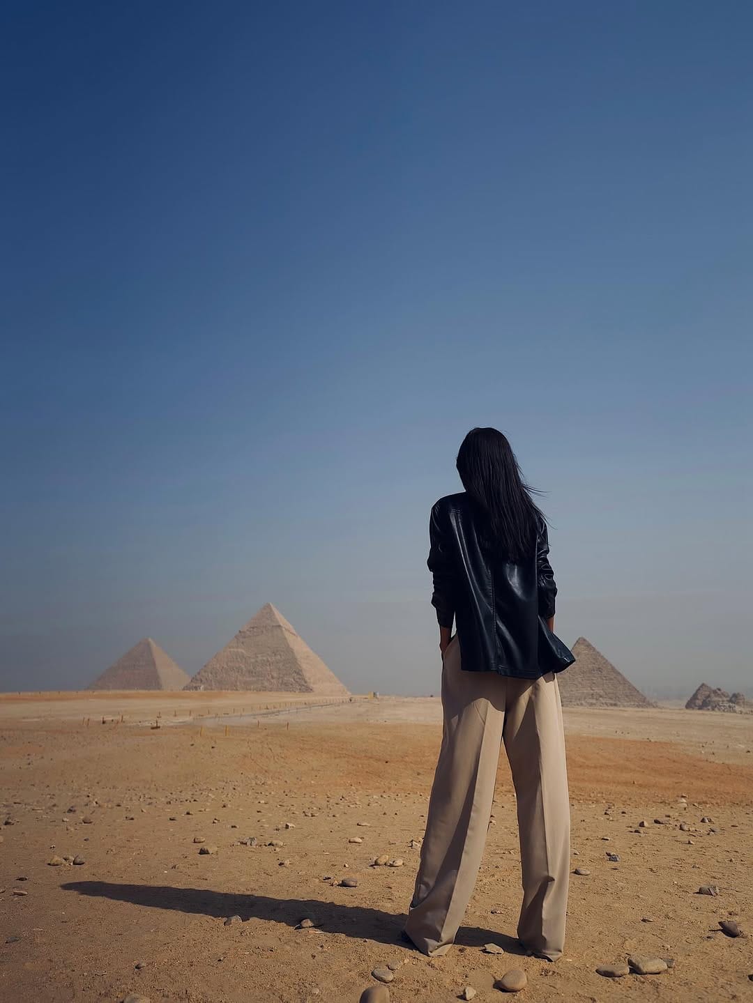 Post 1 by Mélie Tiacoh🇨🇮 on Instagram (carousel)