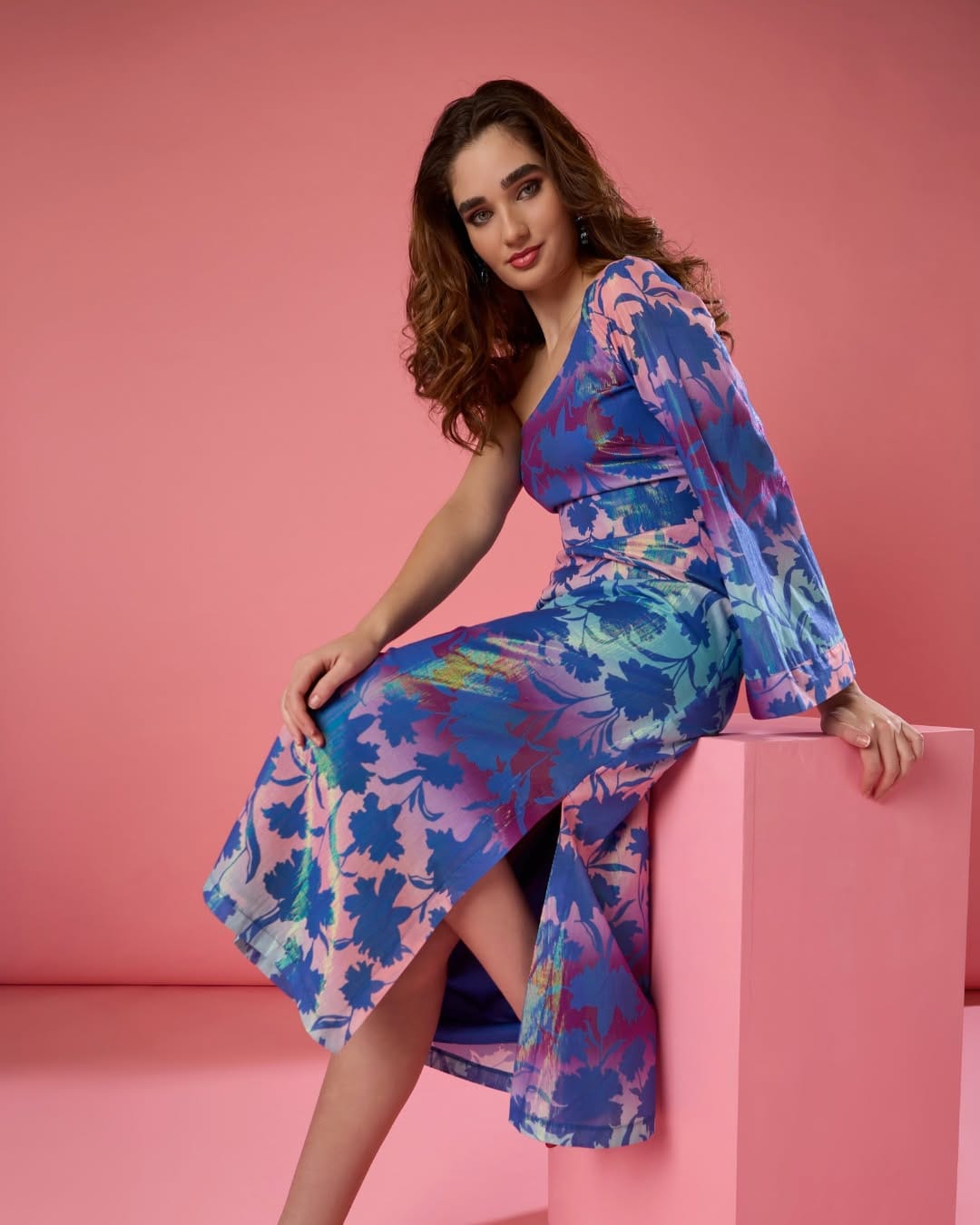 Post 6 by Closet London on Instagram (image)