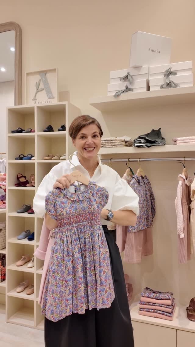 Post 3 by Amaia London on Instagram (video)