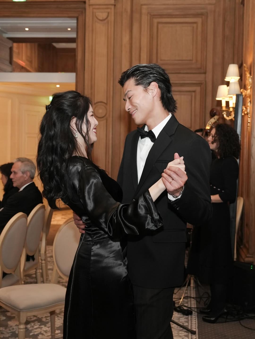 Post 5 by 許毓哲 Chris Xu on Instagram (carousel)