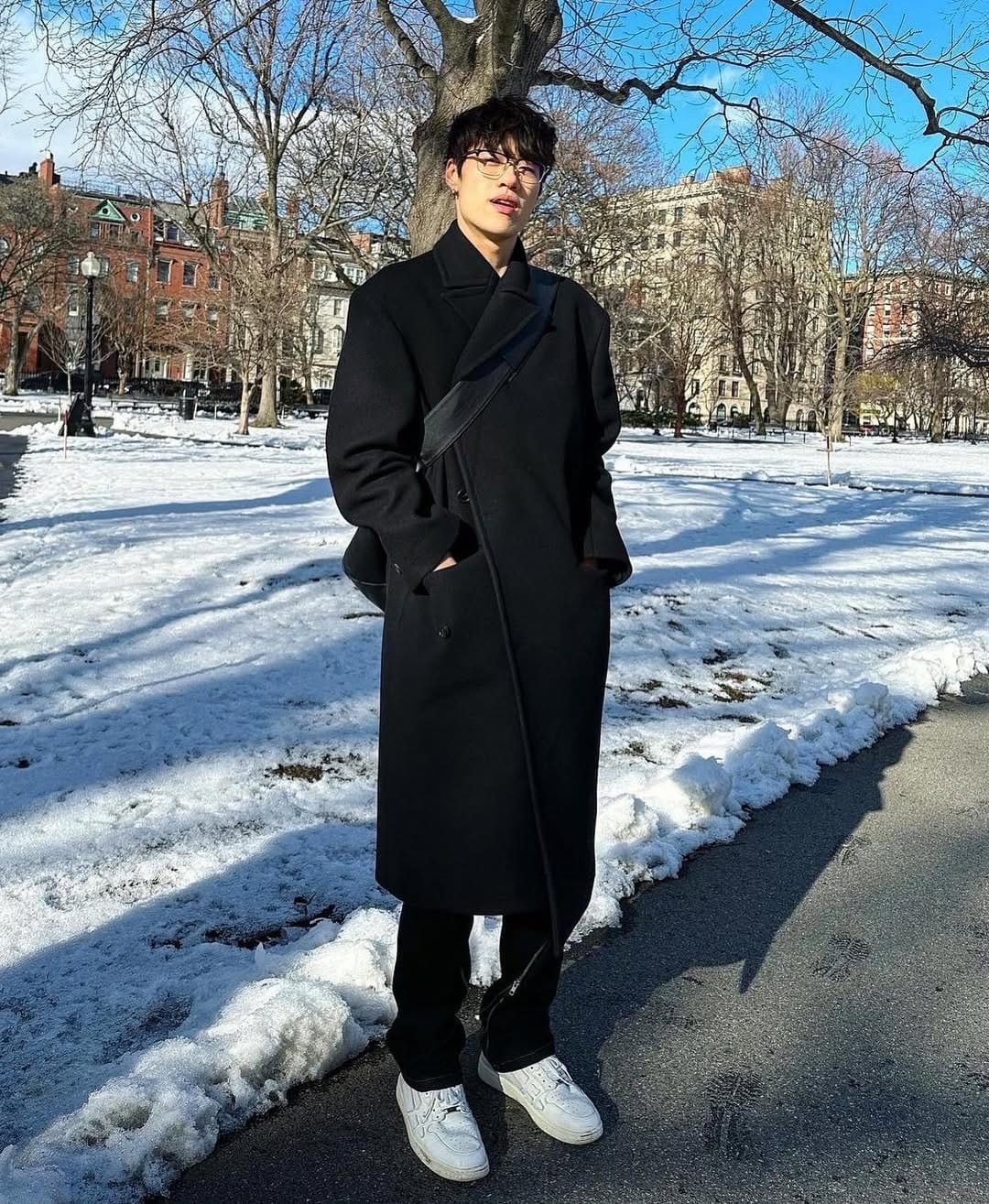 Post 10 by HYUN(우현재) on Instagram (carousel)