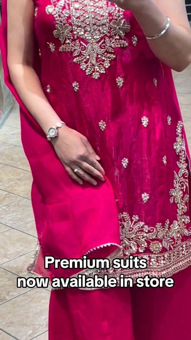 Post 5 by Ghunghat Fashion on Instagram (video)