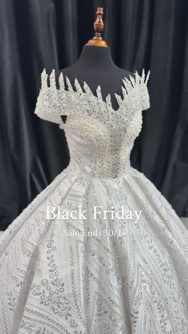 Post 10 by Icon Square Bridal on Instagram (video)