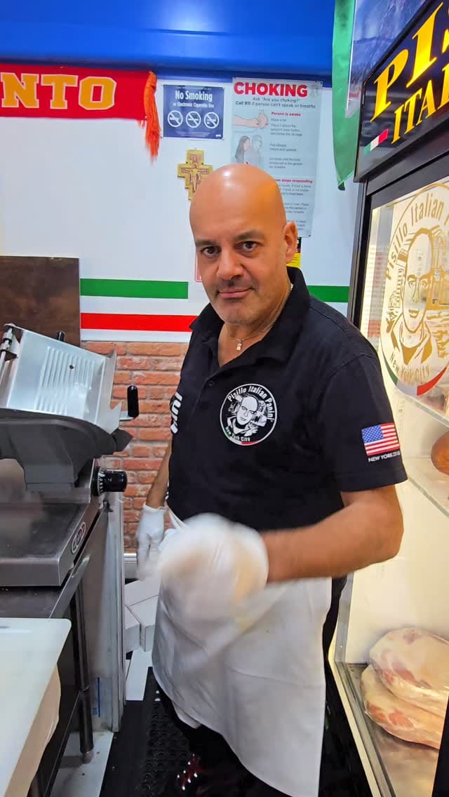 Post 4 by Pisillo Italian Panini 🇮🇹❤🇺🇸 on Instagram (video)