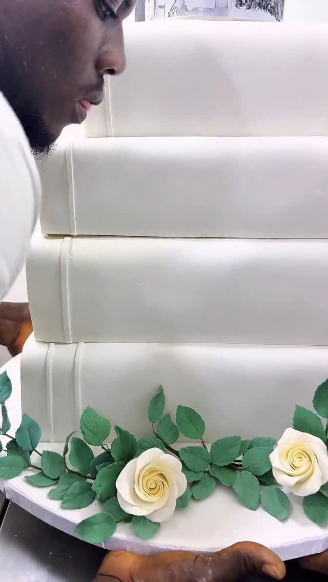 Post 4 by Lizzy Okon on Instagram (video)
