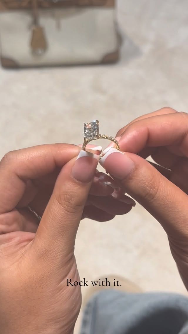 Post 6 by MNR Jewellers on Instagram (video)