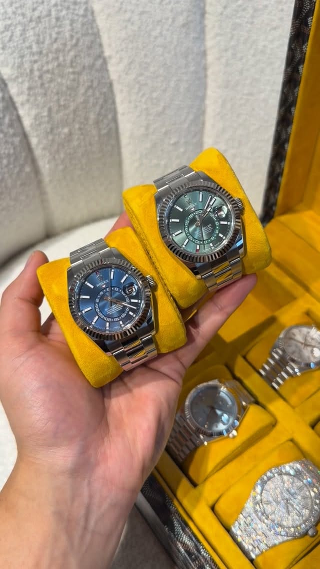 Post 8 by MNR Jewellers on Instagram (video)