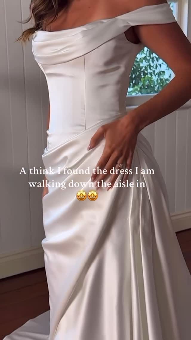 Post 2 by Hummingbird Bridal Studio on Instagram (video)