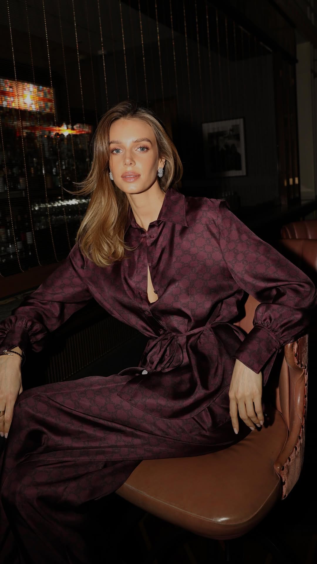 Post 3 by Gosia Guzowska on Instagram (video)