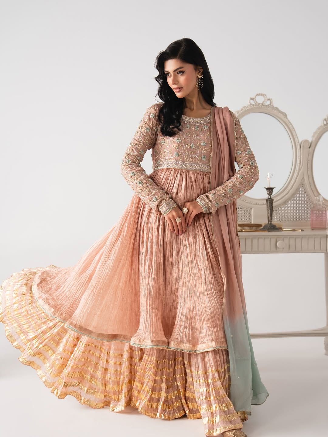 Post 10 by Safa Couture™ on Instagram (image)