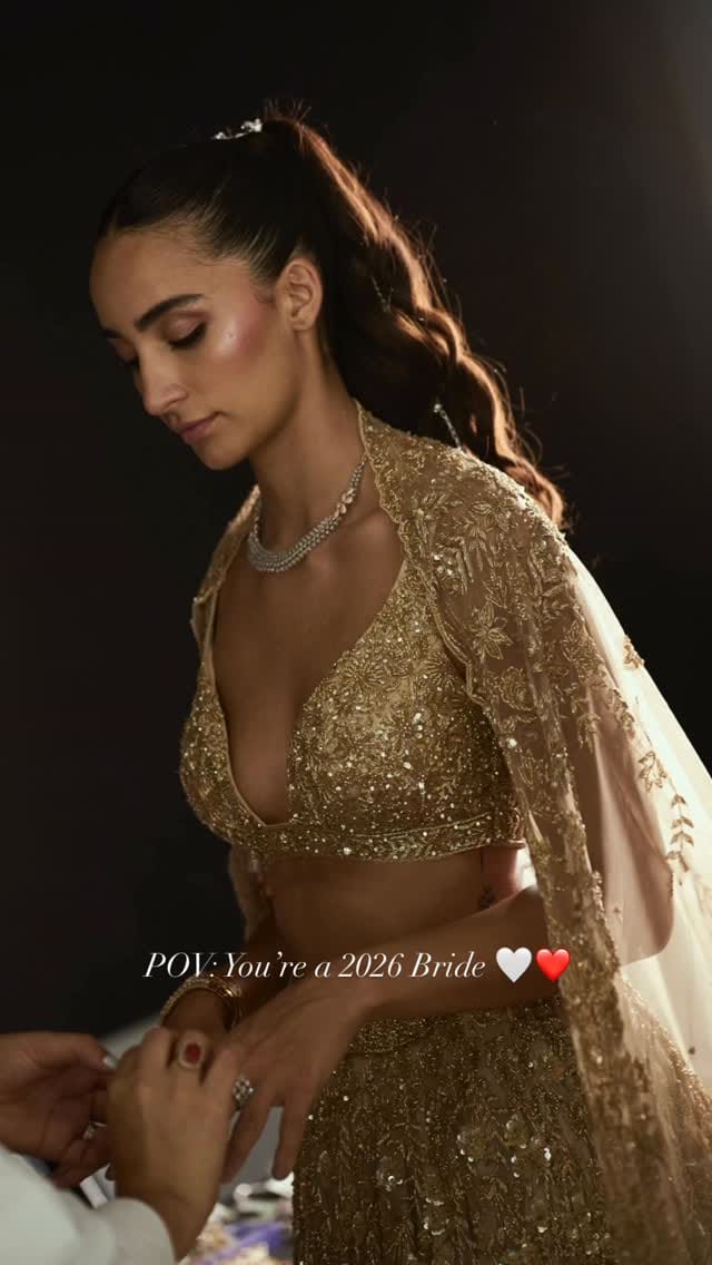 Post 3 by Surabhi Chopra on Instagram (video)