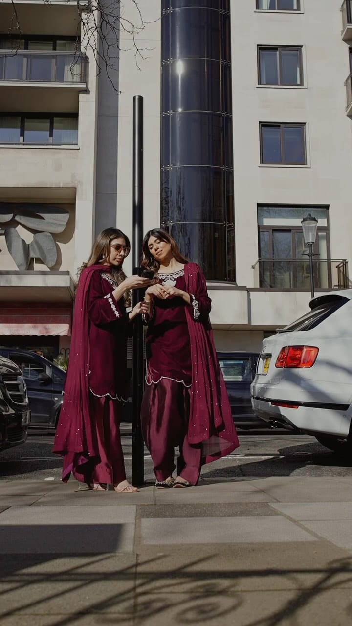 Post 10 by Libah Ghauri on Instagram (video)