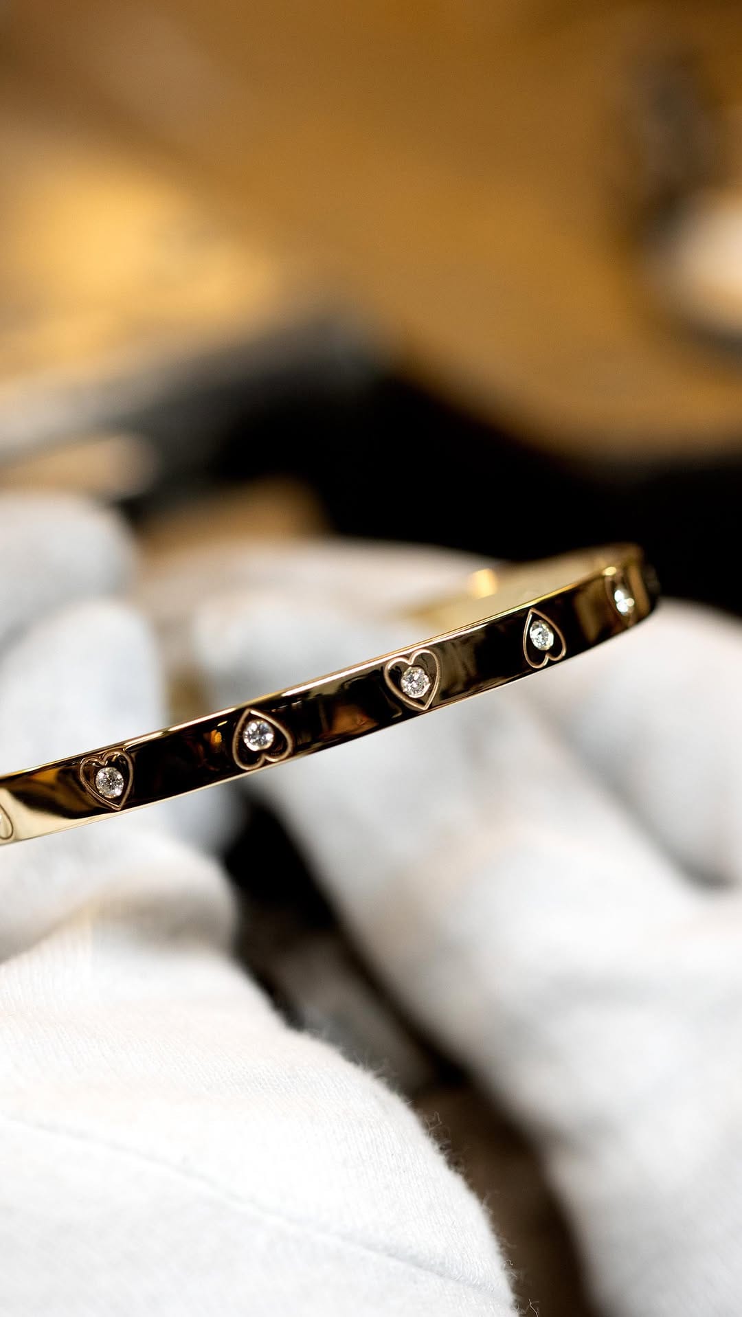 Post 1 by Diamond Jewellery Making by Phillip Jennings on Instagram (video)