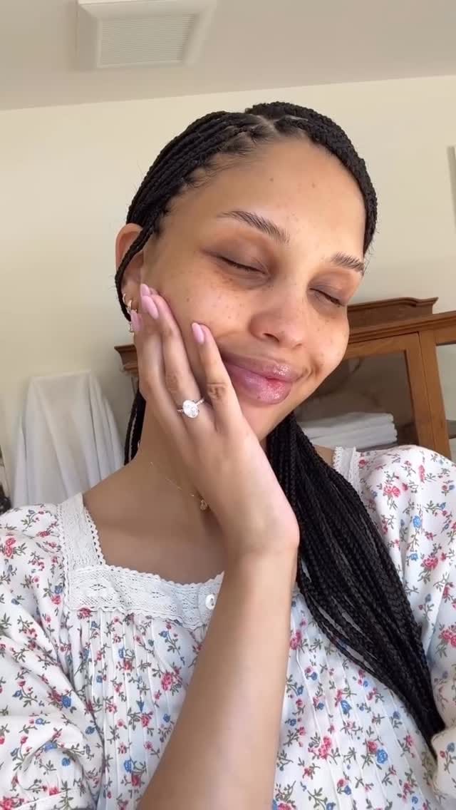 Post 7 by Oak Meadow clothing on Instagram (video)