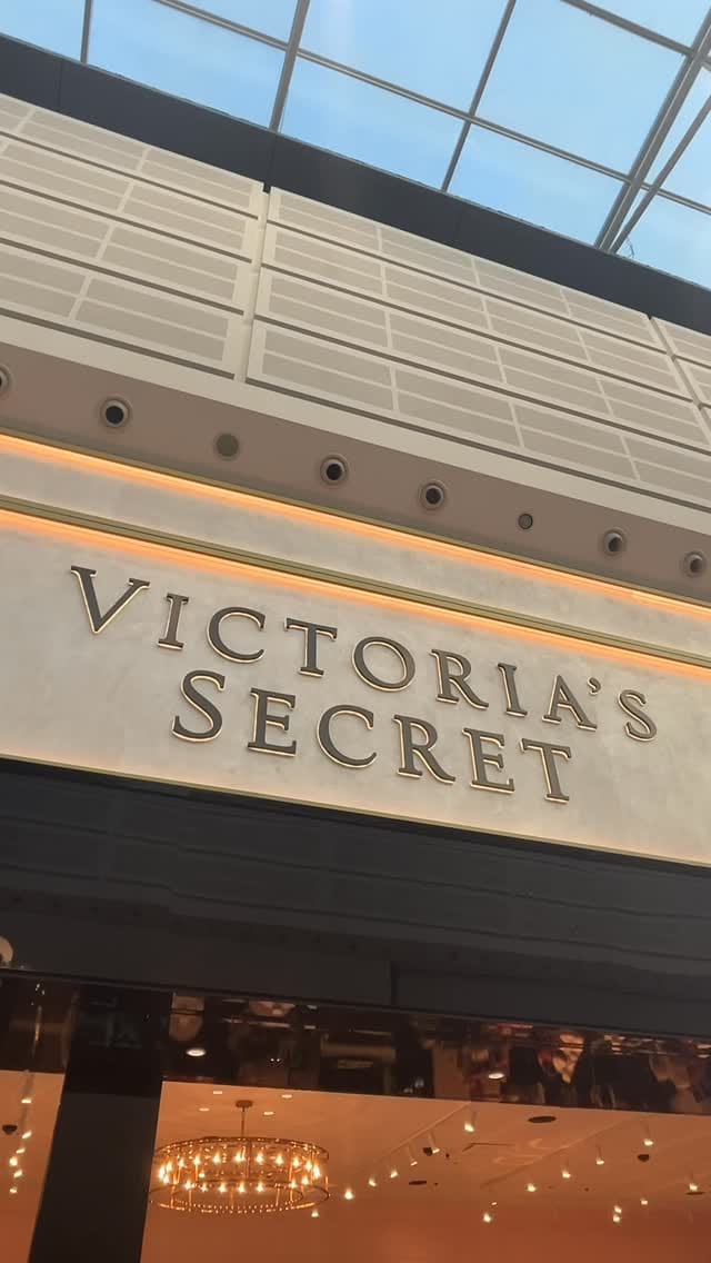 Post 2 by Manchester Arndale on Instagram (video)