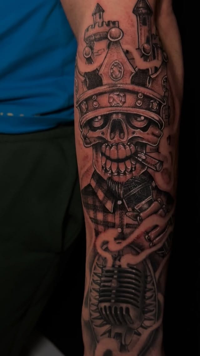 Post 6 by ⚜️SHANE TRAVERS ⚜️ on Instagram (video)