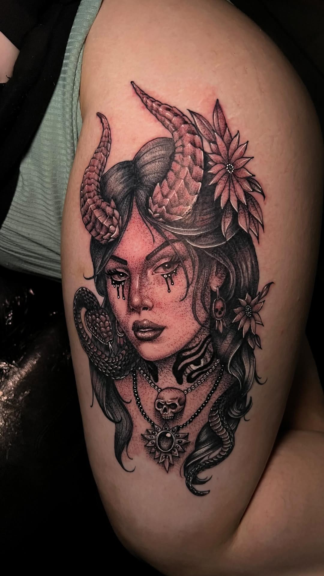 Post 7 by ⚜️SHANE TRAVERS ⚜️ on Instagram (video)