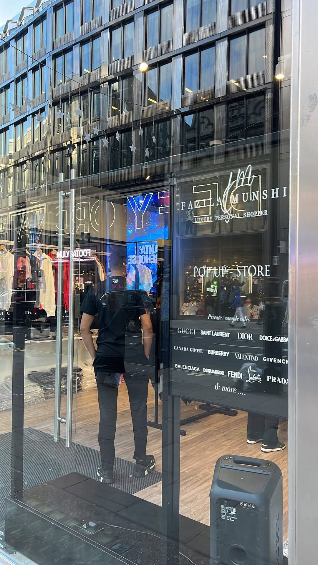 Post 8 by Luxury personal shopper on Instagram (video)