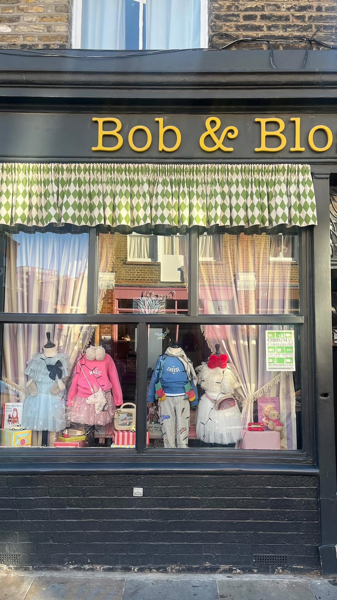 Post 6 by Bob & Blossom on Instagram (video)