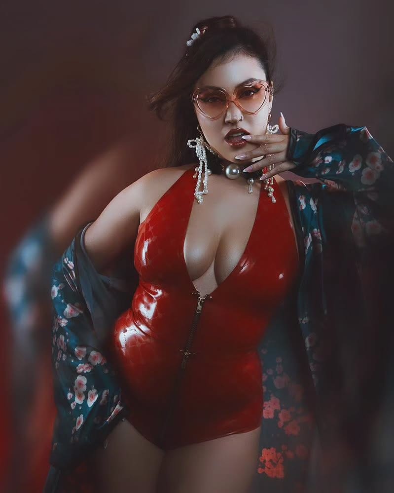 Post 2 by 𝐏𝐀𝐍𝐃𝐎𝐑𝐀 𝐃𝐄𝐋𝐔𝐗𝐄 𝐋𝐀𝐓𝐄𝐗 on Instagram (image)