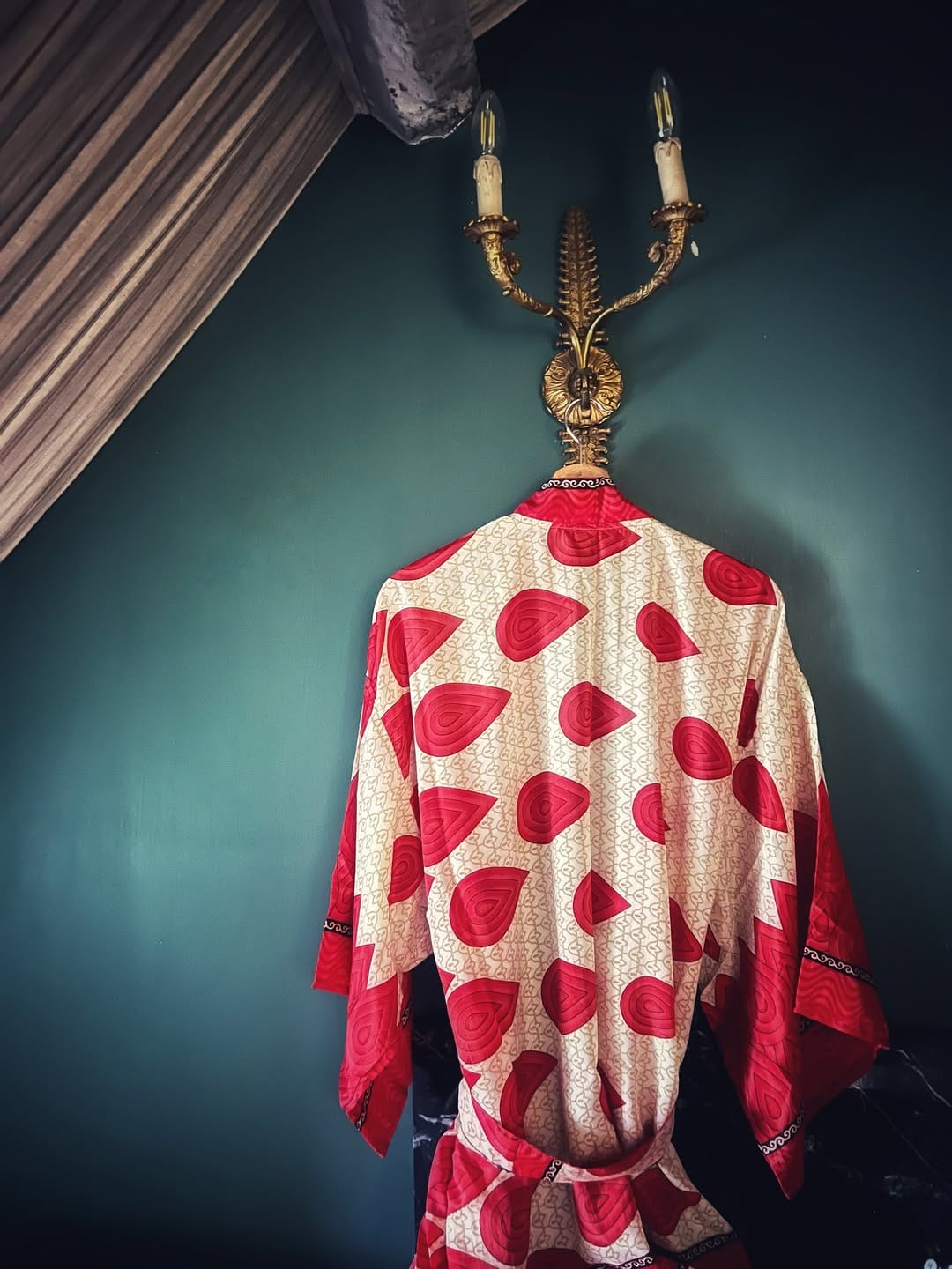 Post 4 by Viki Knott on Instagram (image)
