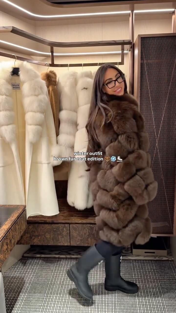 Post 1 by Dolcie London on Instagram (video)