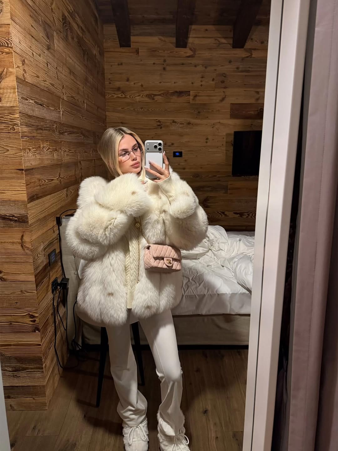 Post 2 by Dolcie London on Instagram (carousel)