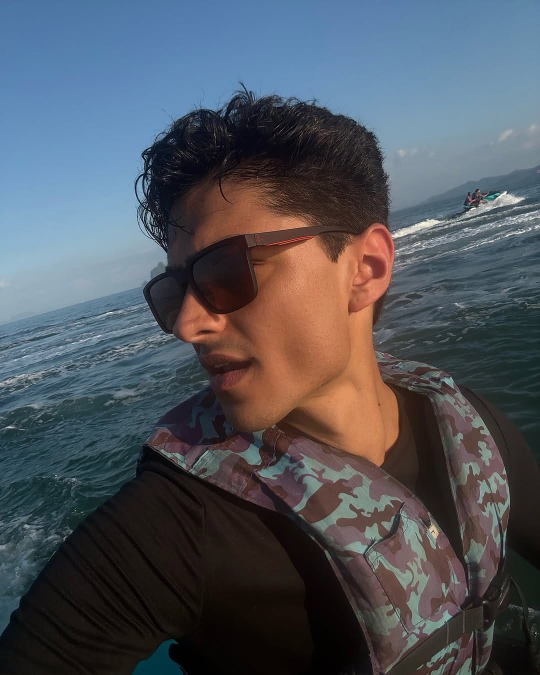 Post 2 by 𝗥𝗶𝗮𝗻 𝗧𝗵𝗮𝗸𝗿𝗮𝗿 ✪ on Instagram (carousel)