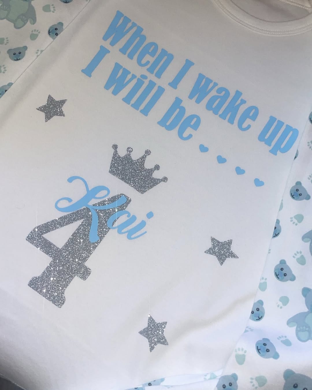 Post 9 by Ava's closet on Instagram (image)