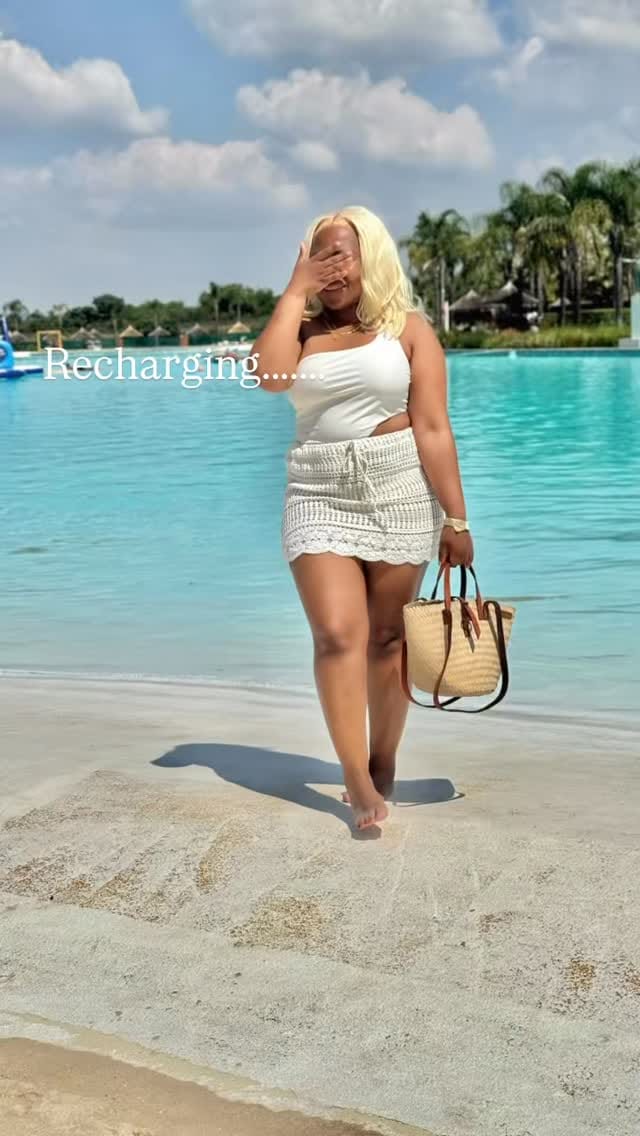 Post 1 by Amara Exotic Boutique on Instagram (video)