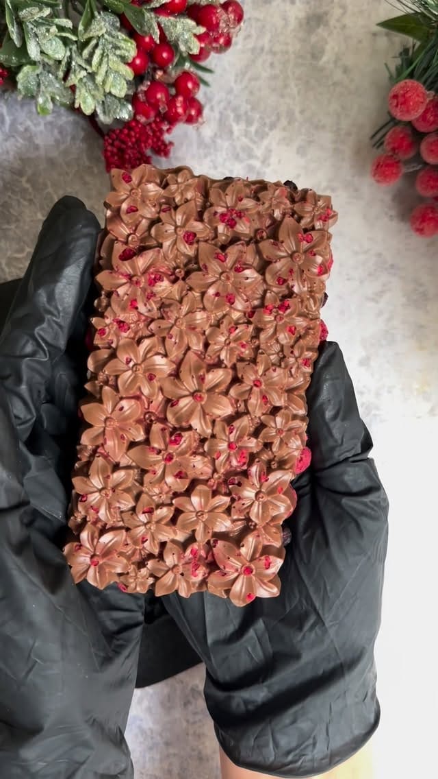 Post 5 by Personalised Artisan Chocolate on Instagram (video)