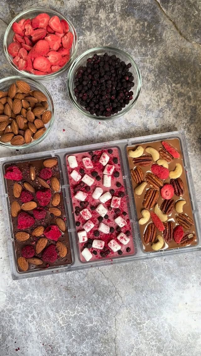 Post 4 by Personalised Artisan Chocolate on Instagram (video)