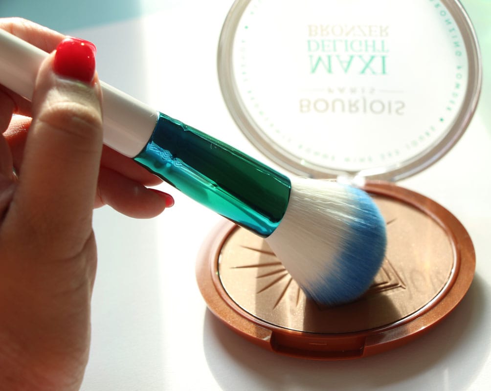 Post 10 by Loella | Makeup brushes on Instagram (image)