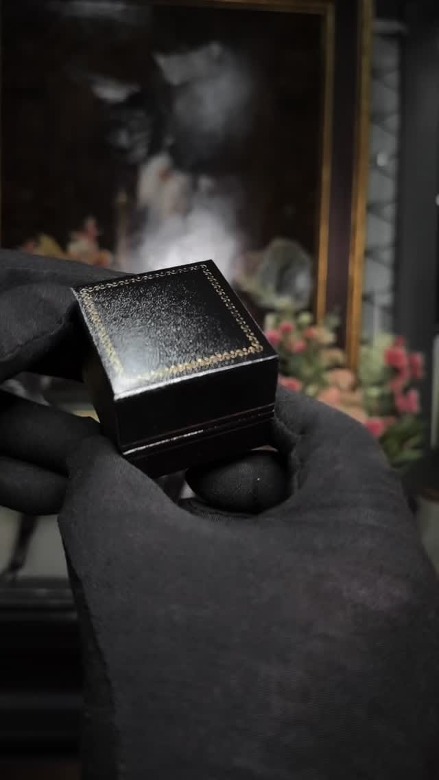 Post 7 by Prometeo London on Instagram (video)