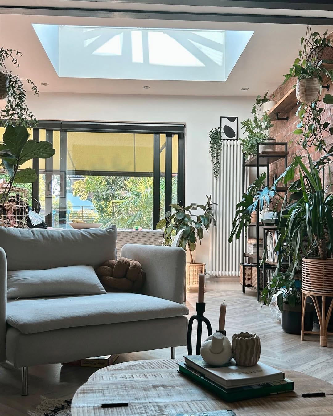 Post 7 by Kelly Anderson - Interior Styling on Instagram (image)