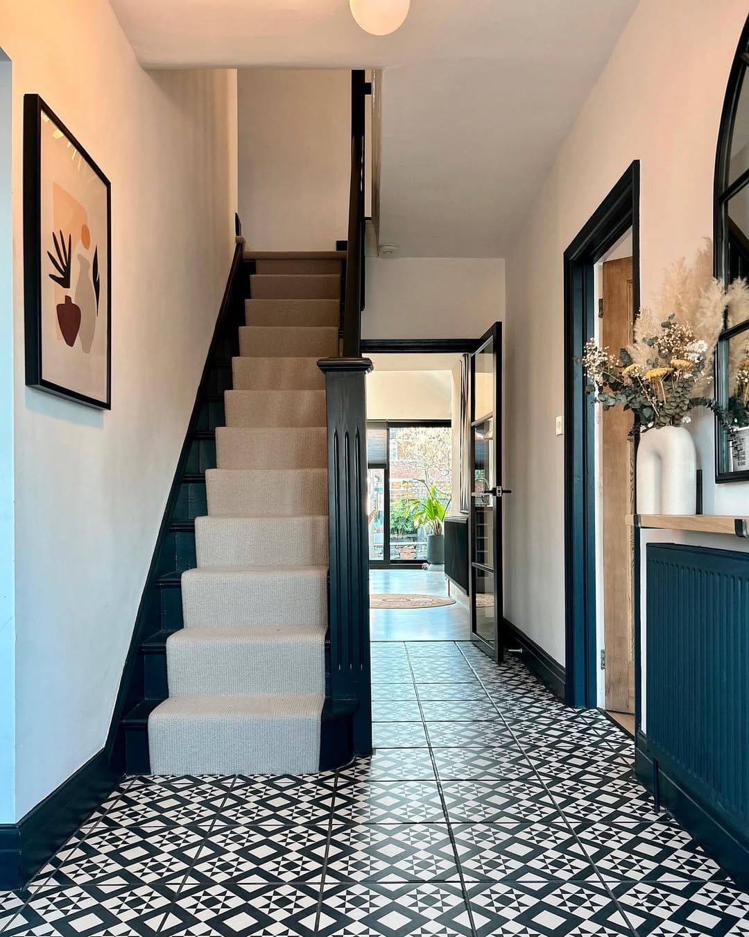 Post 10 by Kelly Anderson - Interior Styling on Instagram (image)