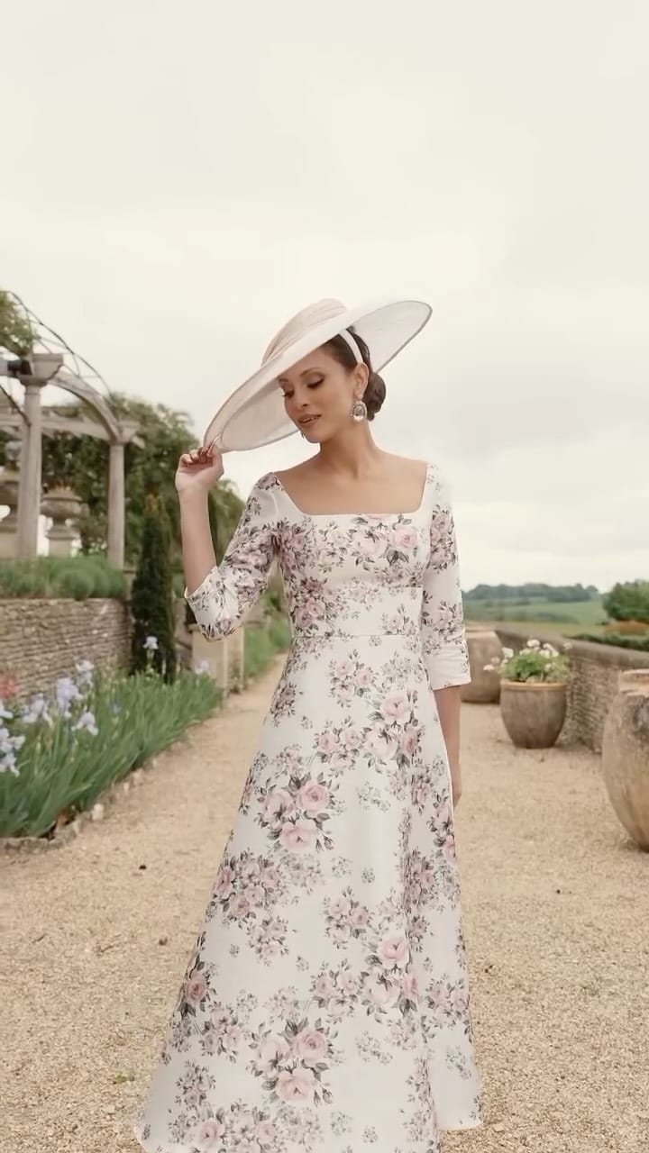 Post 6 by Nigel Rayment Boutique London on Instagram (video)