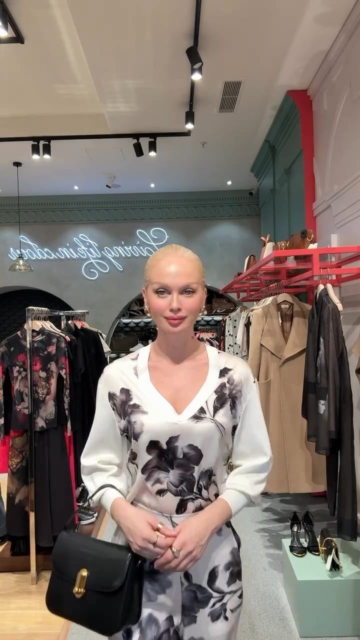 Post 8 by Ted Baker Serbia on Instagram (video)