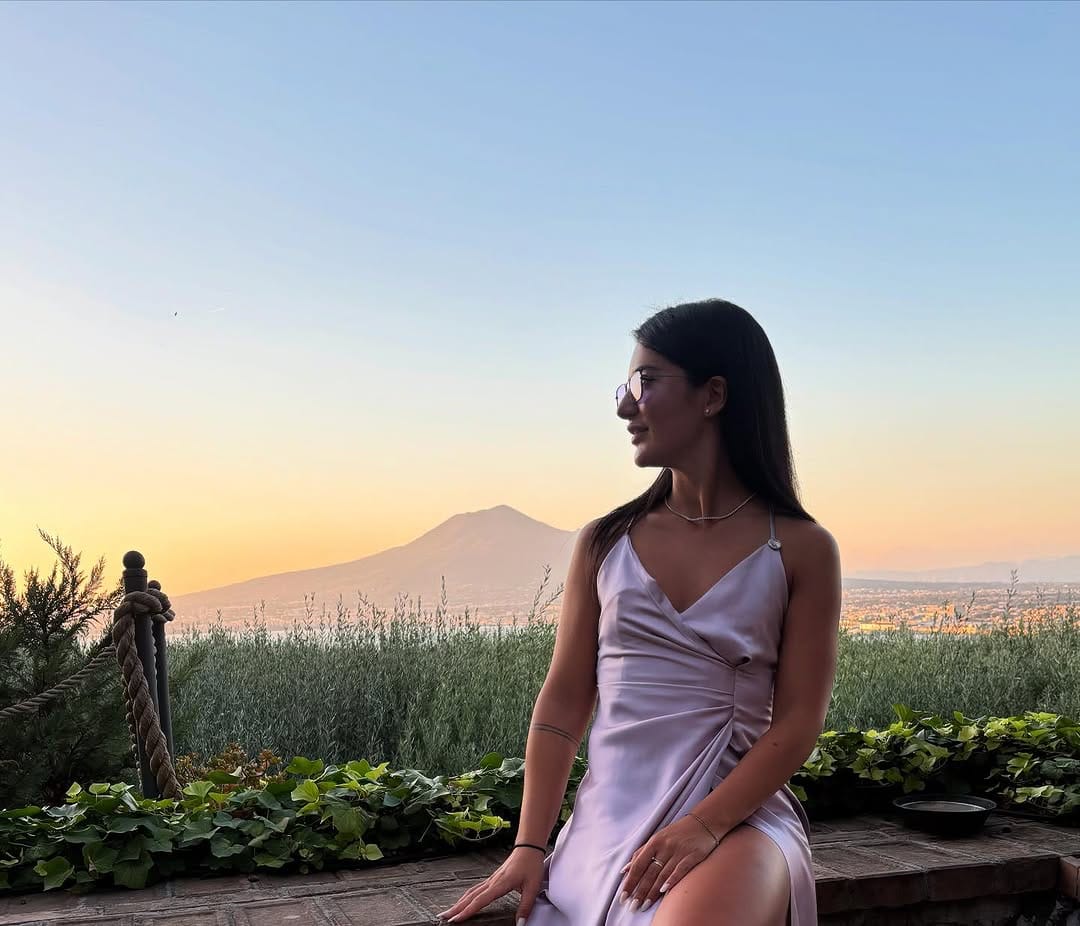 Post 8 by Chiara Carli on Instagram (carousel)