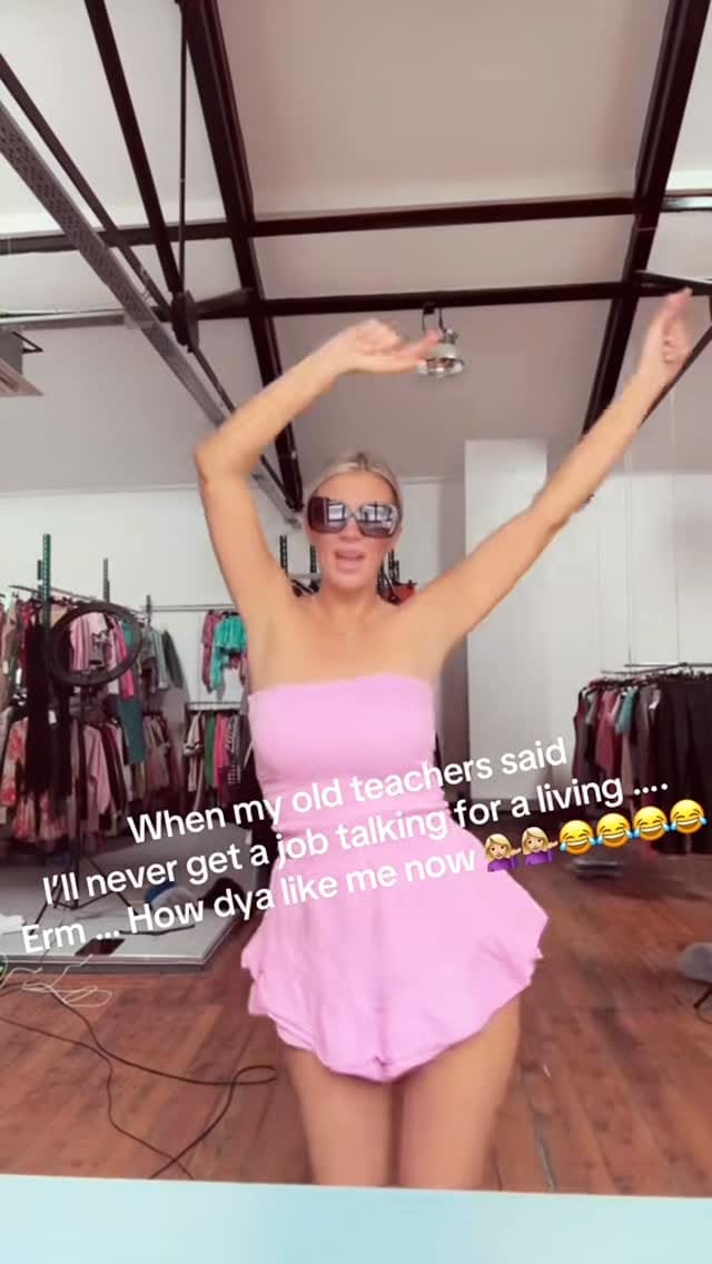 Post 8 by Stylenglitz on Instagram (video)