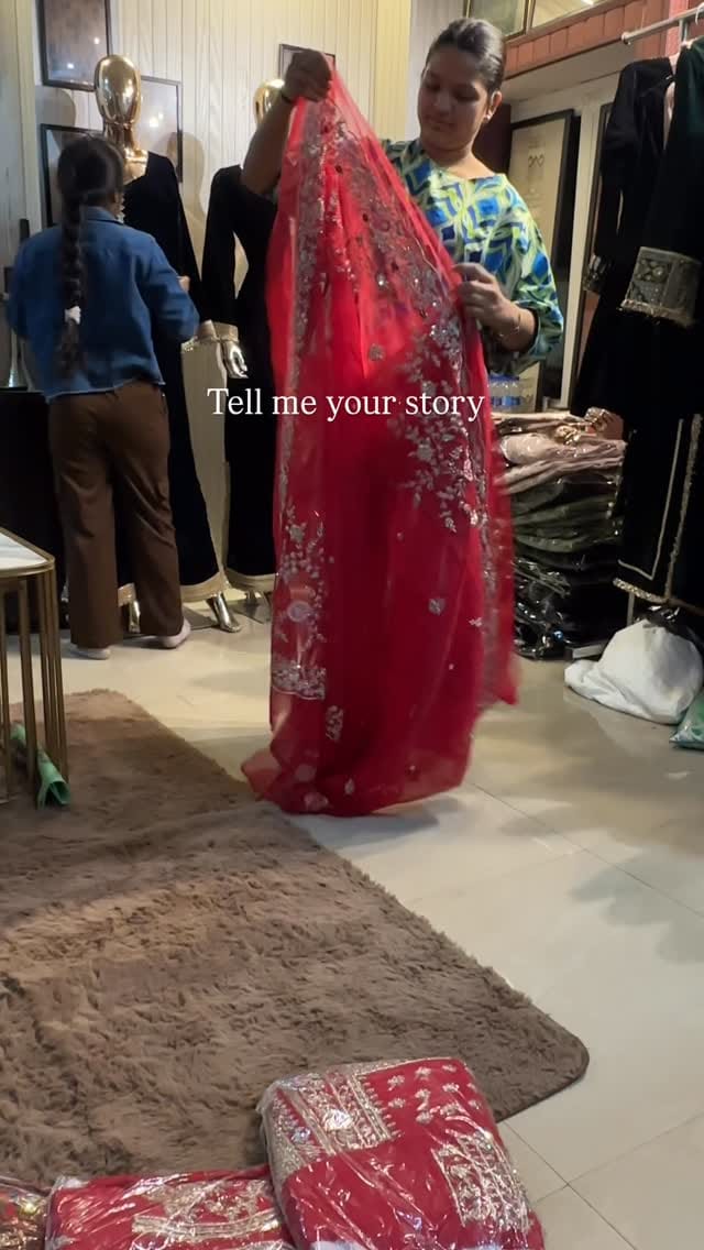 Post 7 by ZishanAhmed_TheLabel on Instagram (video)