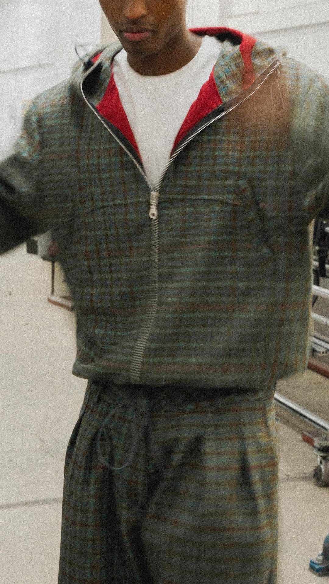 Post 1 by K&R London on Instagram (video)