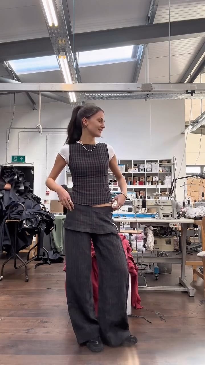 Post 7 by K&R London on Instagram (video)